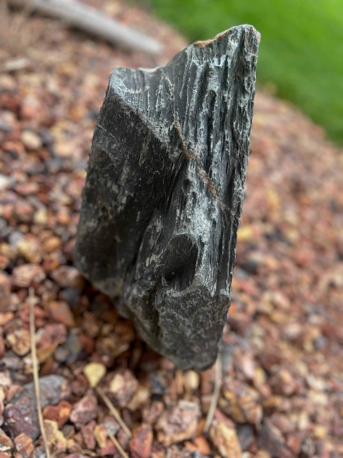 Metallic Gray Slate Mini Boulders